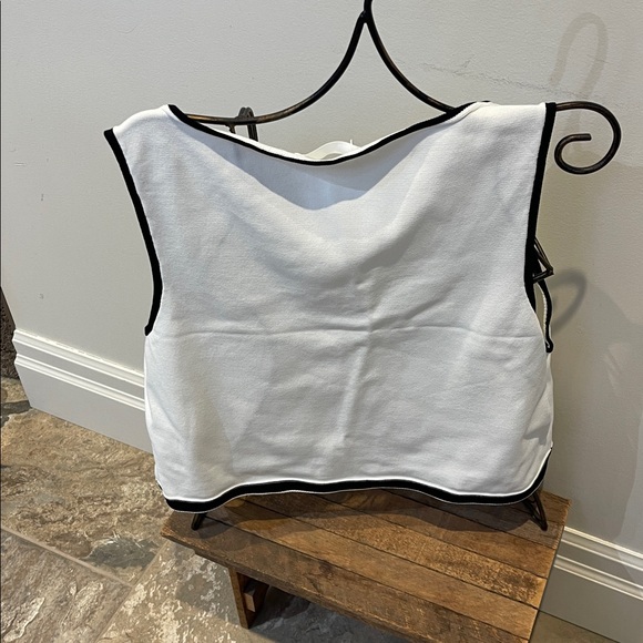🆕 Oak + Fort Button Front Tank - Picture 7 of 14